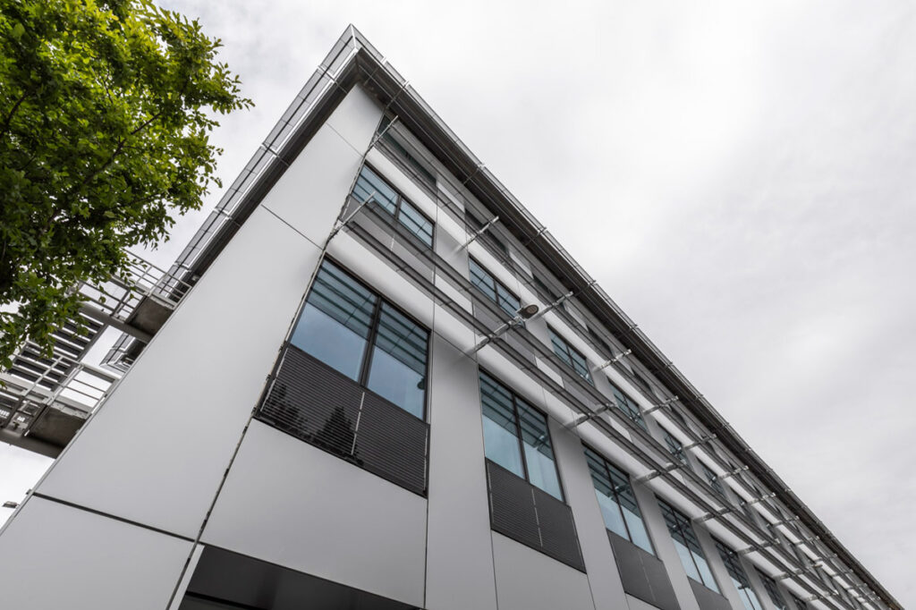 Campus_bassini_politecnico_esterno_2